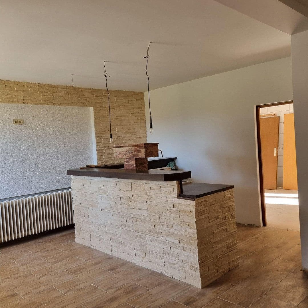 Prenájom nebytového priestoru 2.169 m², Quellenweg 4, Gilserberg, Hesensko Prenájom nebytového priestoru 2.169 m², Quellenweg 4, Gilserberg, Hesensko