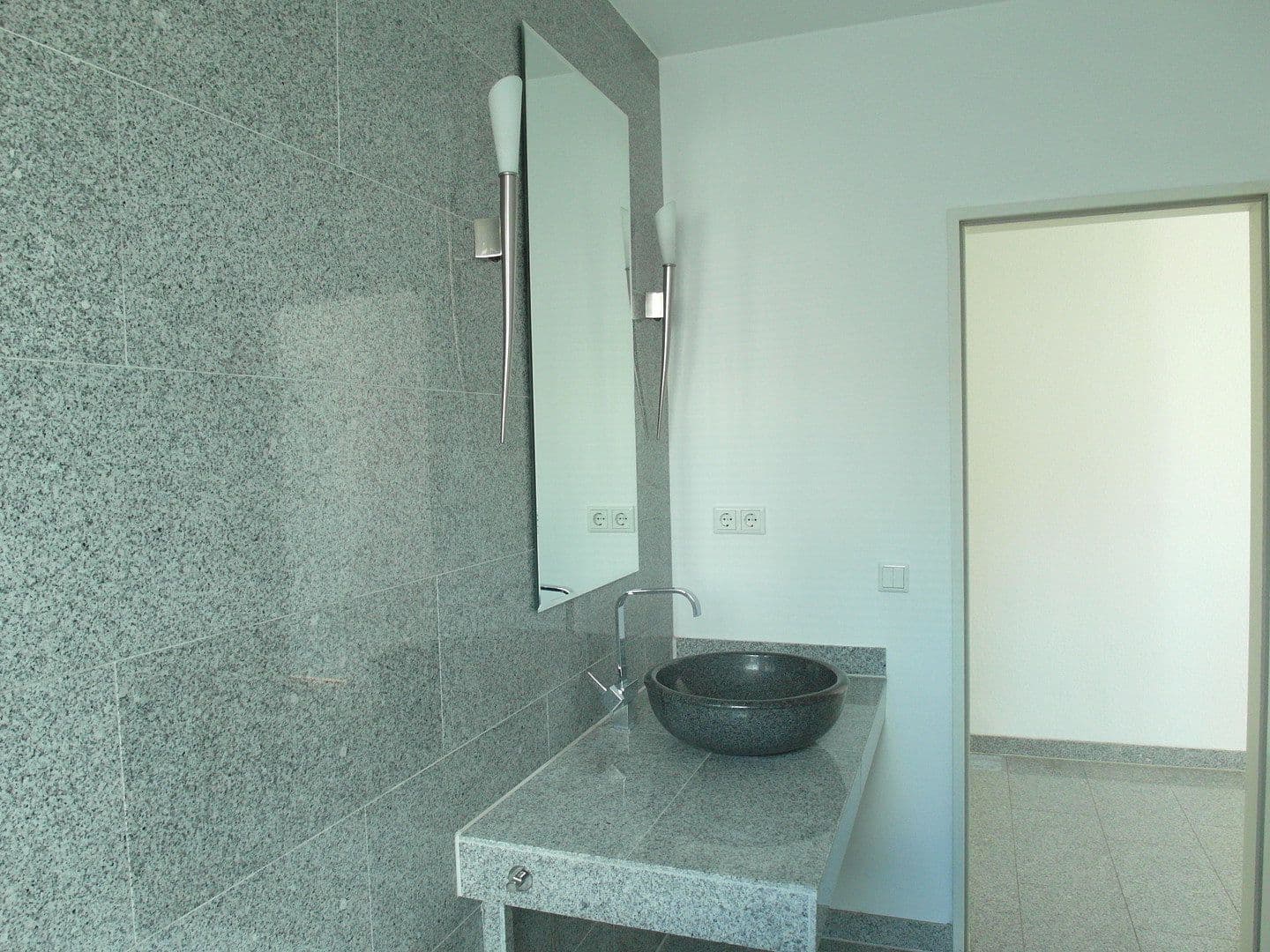 Prenájom bytu 5-izbový 174 m², Neusser Straße 26b, Meerbusch, Severné Porýnie - Westfálsko Prenájom bytu 5-izbový 174 m², Neusser Straße 26b, Meerbusch, Severné Porýnie - Westfálsko