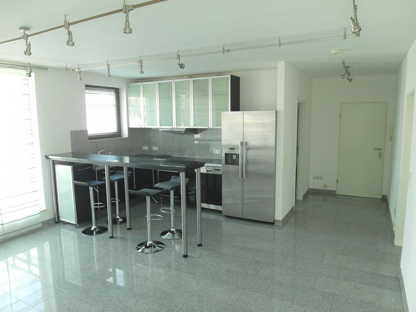 Prenájom bytu 5-izbový 174 m², Neusser Straße 26b, Meerbusch, Severné Porýnie - Westfálsko Prenájom bytu 5-izbový 174 m², Neusser Straße 26b, Meerbusch, Severné Porýnie - Westfálsko