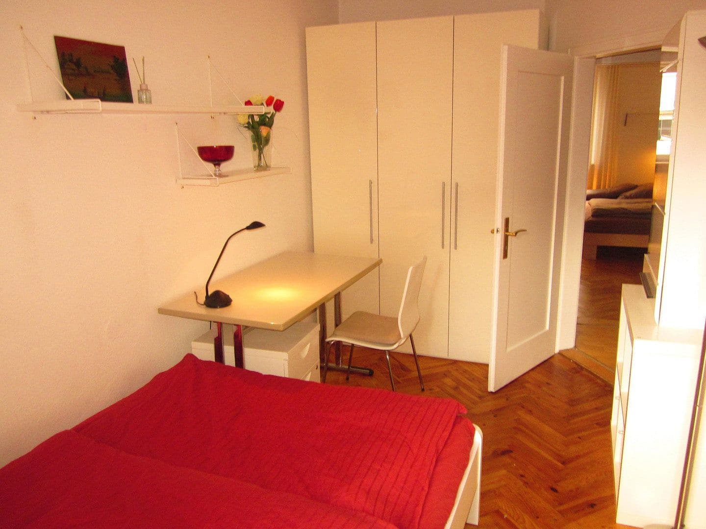 Prenájom bytu 2-izbový 45 m², München, Bavorsko Prenájom bytu 2-izbový 45 m², München, Bavorsko