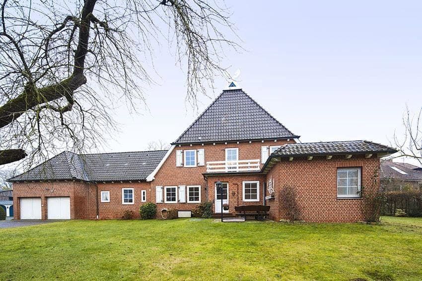 Predaj domu 350 m², pozemok 1.500 m², Seevetal, Dolné Sasko Predaj domu 350 m², pozemok 1.500 m², Seevetal, Dolné Sasko