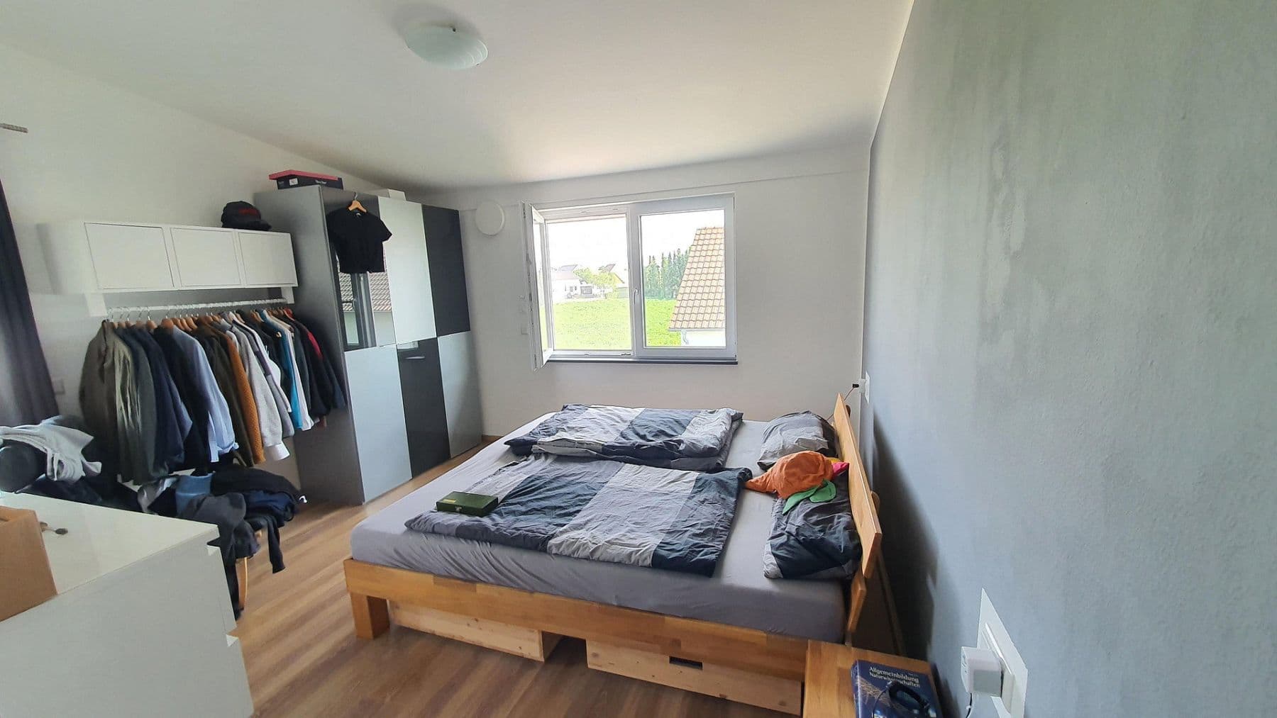 Prenájom bytu 4-izbový 100 m², Tiefenbach, Bádensko-Wurttembersko Prenájom bytu 4-izbový 100 m², Tiefenbach, Bádensko-Wurttembersko