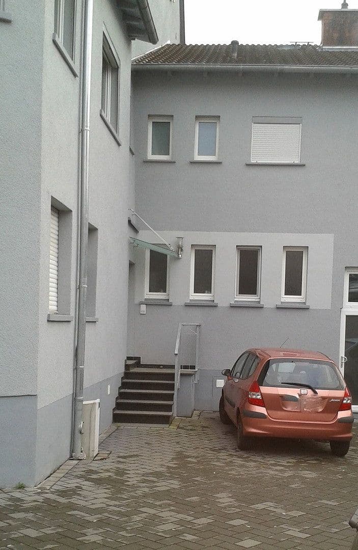 Prenájom bytu 4-izbový 104 m², Limburger Str. 165, Bad Camberg, Hesensko Prenájom bytu 4-izbový 104 m², Limburger Str. 165, Bad Camberg, Hesensko