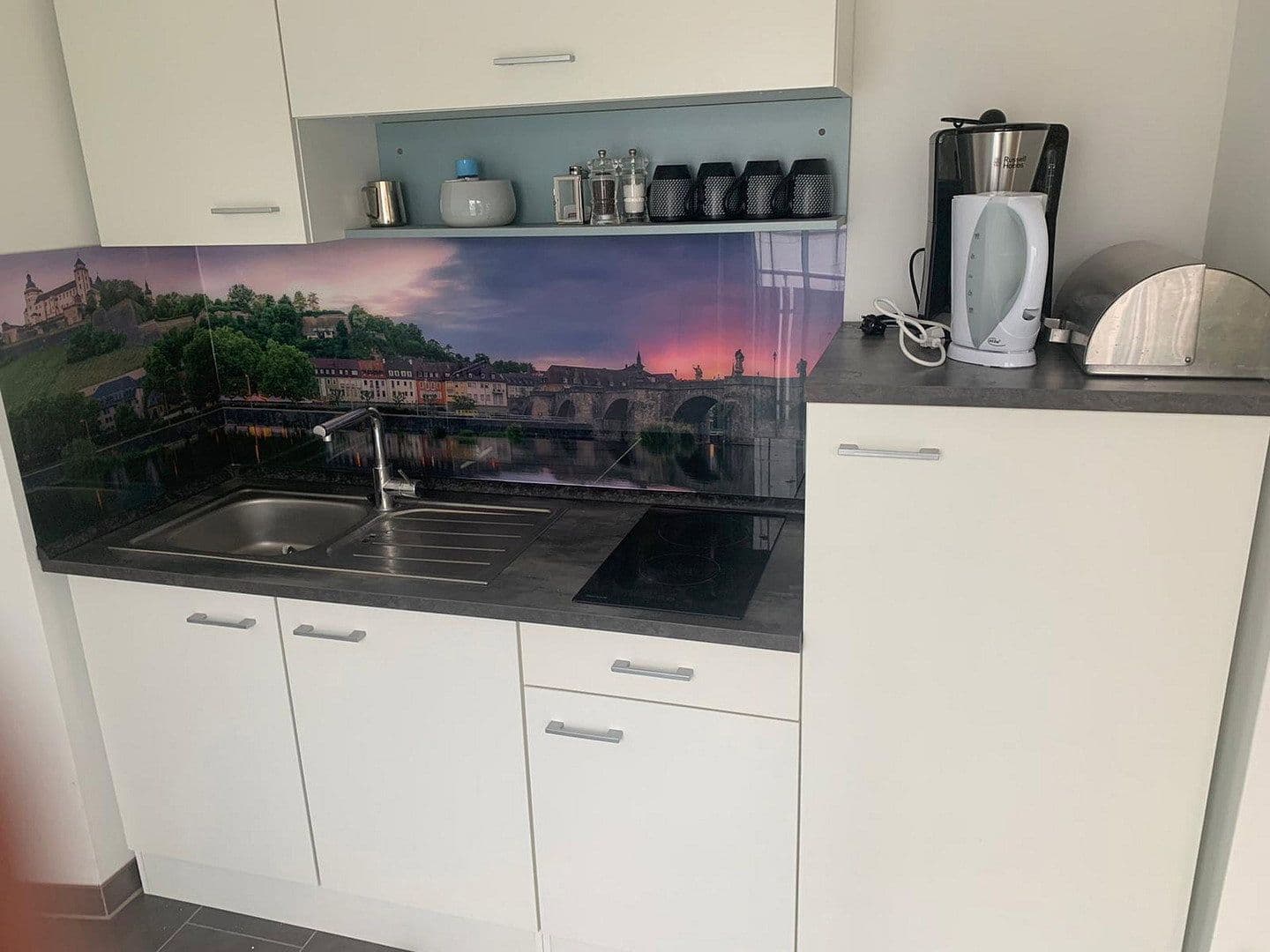 Prenájom bytu 2-izbový 60 m², Laurentiusstr. 22, Würzburg, Bavorsko Prenájom bytu 2-izbový 60 m², Laurentiusstr. 22, Würzburg, Bavorsko