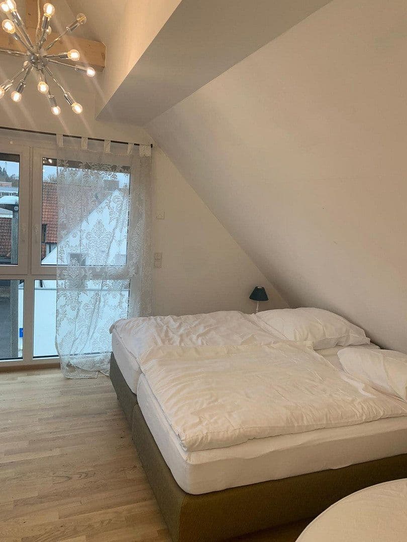 Prenájom bytu 2-izbový 60 m², Laurentiusstr. 22, Würzburg, Bavorsko Prenájom bytu 2-izbový 60 m², Laurentiusstr. 22, Würzburg, Bavorsko