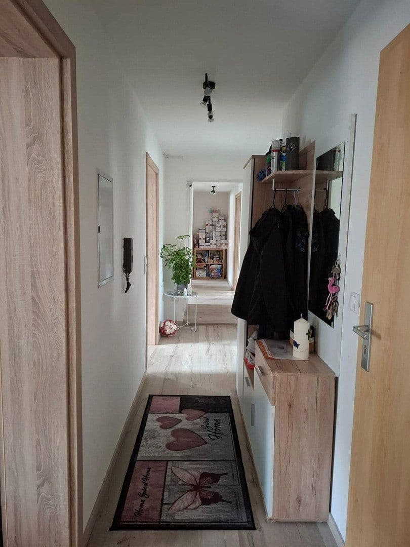 Prenájom bytu 5-izbový 108 m², Wieseth, Bavorsko Prenájom bytu 5-izbový 108 m², Wieseth, Bavorsko