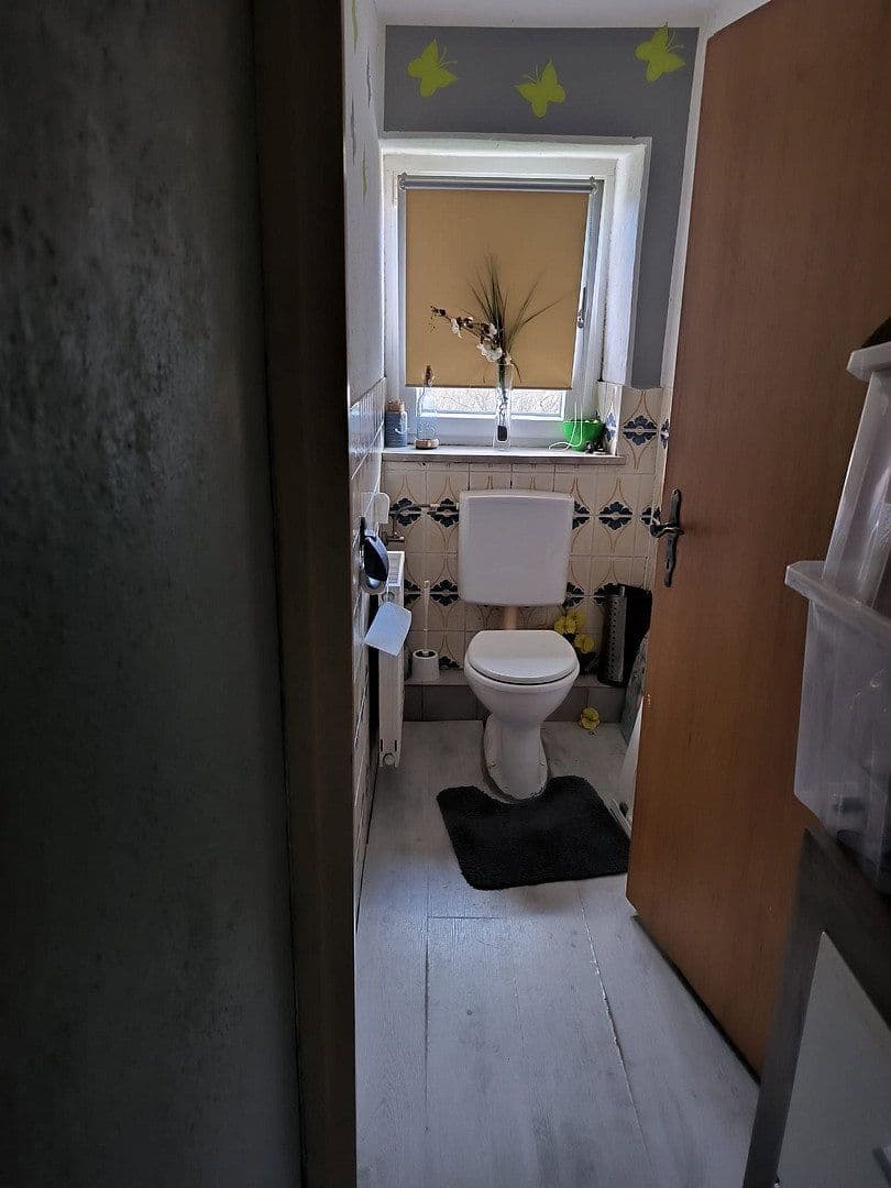 Prenájom bytu 5-izbový 108 m², Wieseth, Bavorsko Prenájom bytu 5-izbový 108 m², Wieseth, Bavorsko