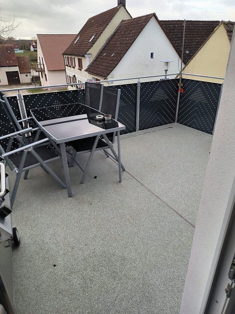 Prenájom bytu 5-izbový 108 m², Wieseth, Bavorsko Prenájom bytu 5-izbový 108 m², Wieseth, Bavorsko