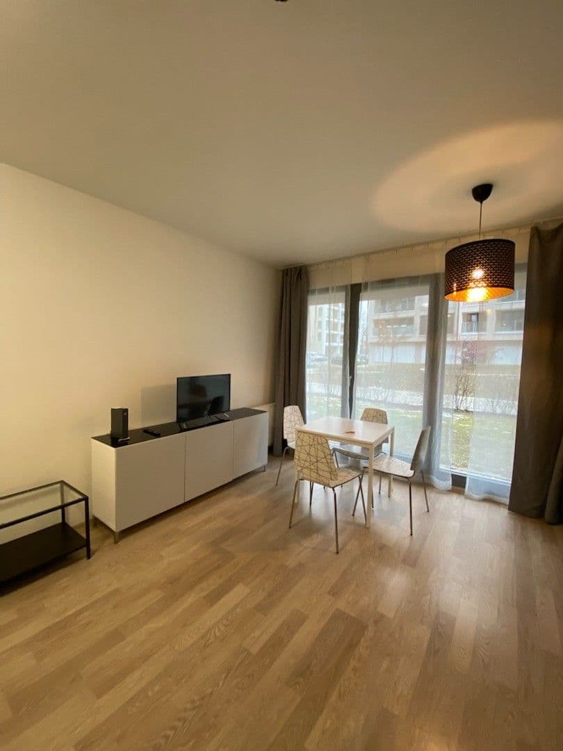 Prenájom bytu 1-izbový 45 m², U Mlýnského kanálu, Praha, Praha Prenájom bytu 1-izbový 45 m², U Mlýnského kanálu, Praha, Praha