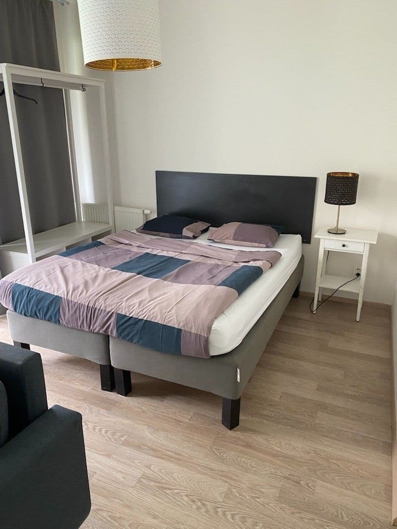 Prenájom bytu 1-izbový 45 m², U Mlýnského kanálu, Praha, Praha Prenájom bytu 1-izbový 45 m², U Mlýnského kanálu, Praha, Praha