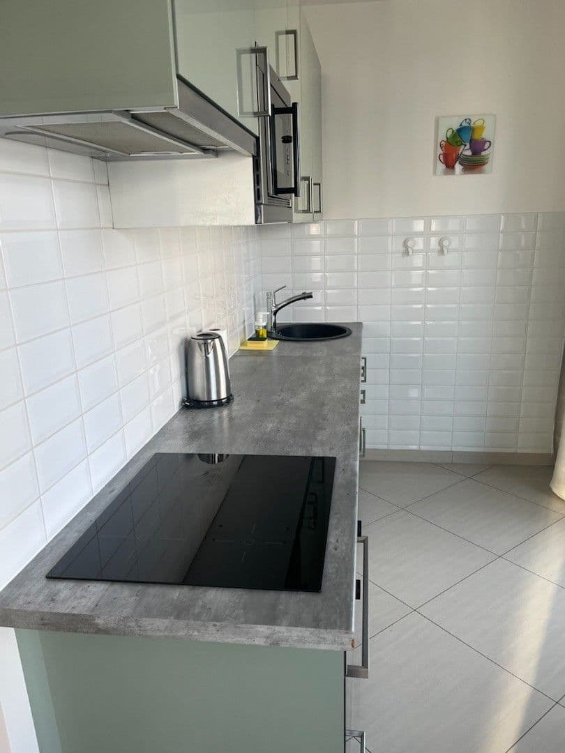 Prenájom bytu 2-izbový 75 m², Olšanská, Praha, Praha Prenájom bytu 2-izbový 75 m², Olšanská, Praha, Praha