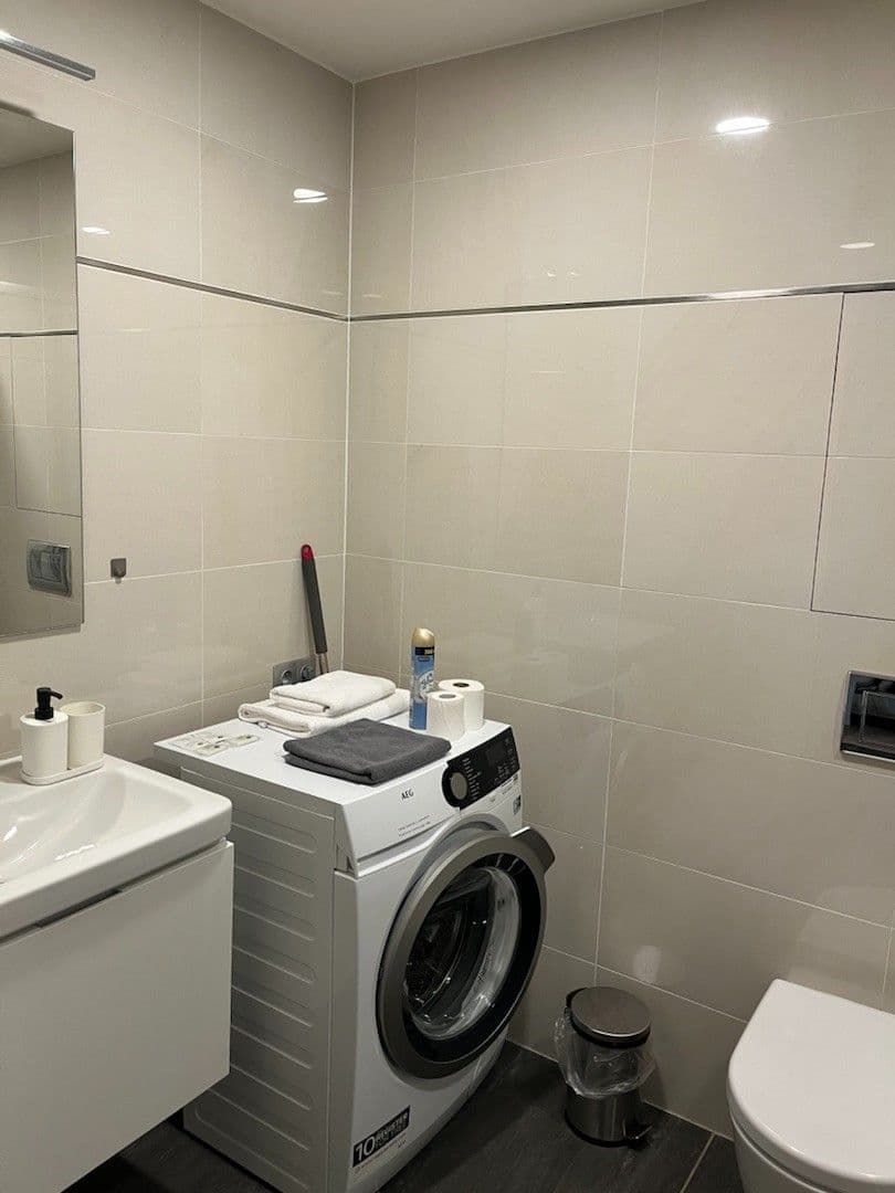 Prenájom bytu 1-izbový 38 m², Kurta Konráda, Praha, Praha Prenájom bytu 1-izbový 38 m², Kurta Konráda, Praha, Praha