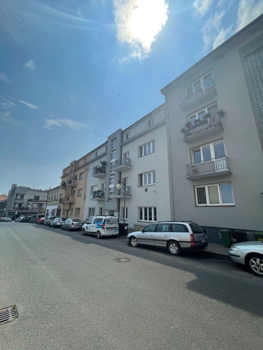 Predaj bytu 3-izbový 75 m², Sokolská, Kutná Hora, Středočeský kraj Predaj bytu 3-izbový 75 m², Sokolská, Kutná Hora, Středočeský kraj
