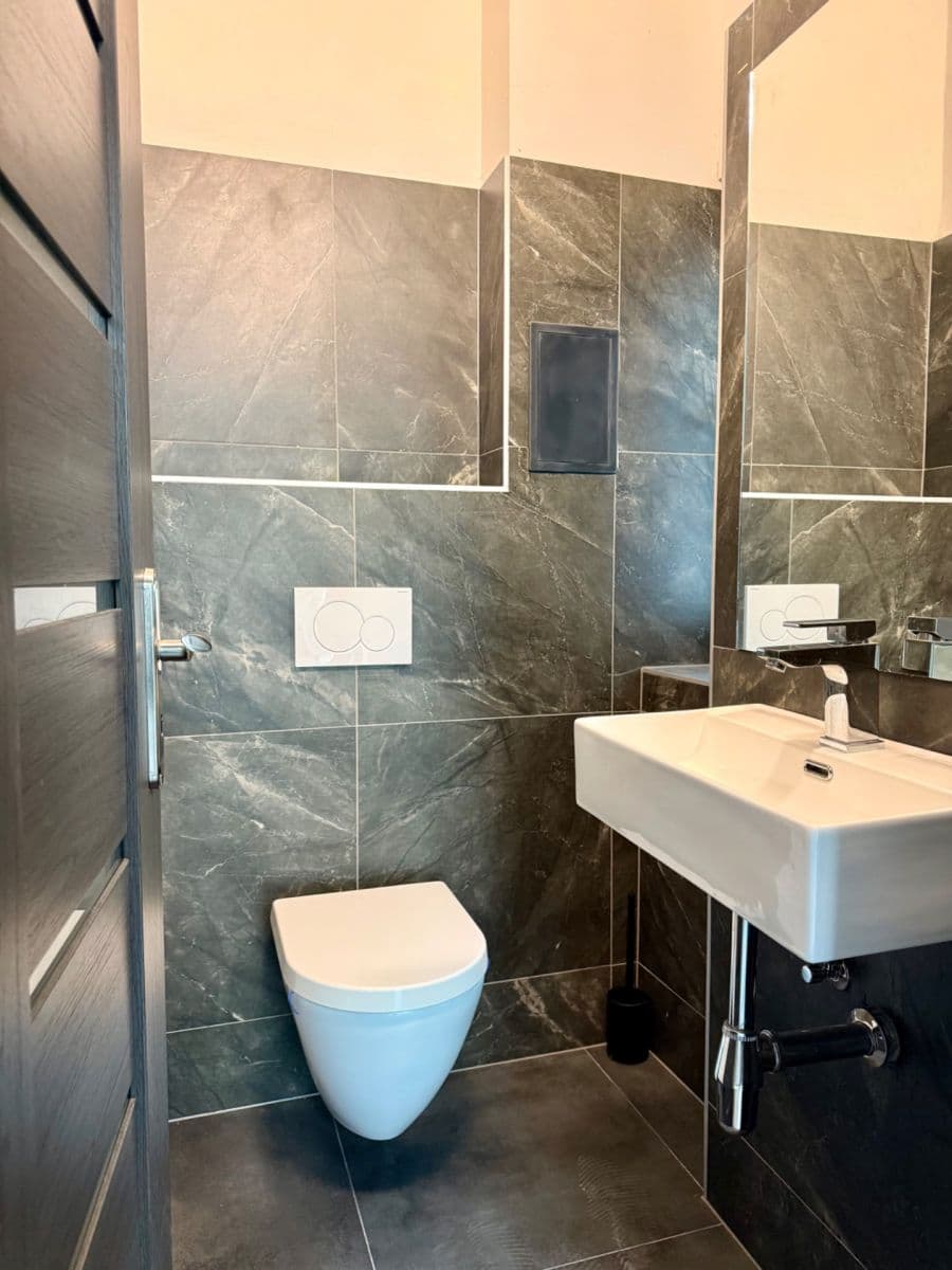 Prenájom bytu 3-izbový 80 m², Zámecká, Ostrava, Moravskoslezský kraj Prenájom bytu 3-izbový 80 m², Zámecká, Ostrava, Moravskoslezský kraj
