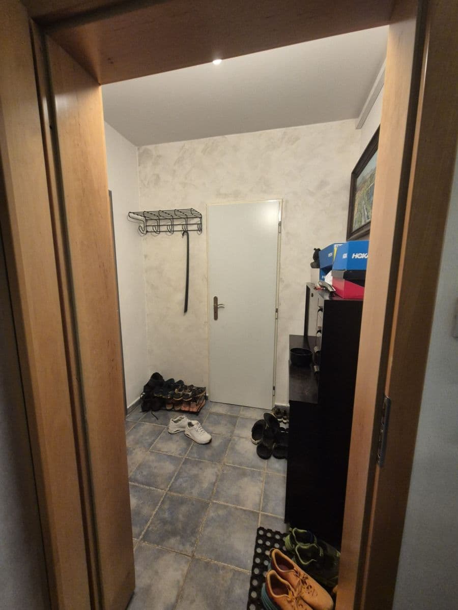 Prenájom bytu 3-izbový 74 m², Nedvězská, Praha, Praha Prenájom bytu 3-izbový 74 m², Nedvězská, Praha, Praha