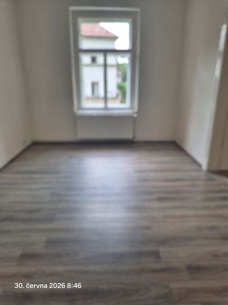 Prenájom bytu 4-izbový 120 m², Na Doubkové, Praha, Praha Prenájom bytu 4-izbový 120 m², Na Doubkové, Praha, Praha