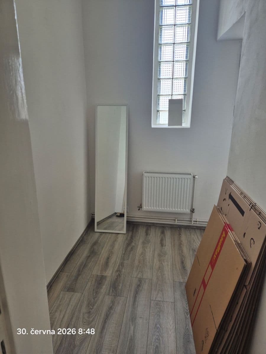 Prenájom bytu 4-izbový 120 m², Na Doubkové, Praha, Praha Prenájom bytu 4-izbový 120 m², Na Doubkové, Praha, Praha