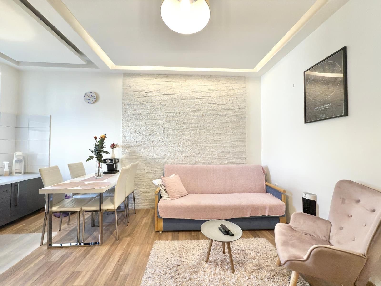 Prenájom bytu 2-izbový 49 m², Na Stráži, Praha, Praha Prenájom bytu 2-izbový 49 m², Na Stráži, Praha, Praha
