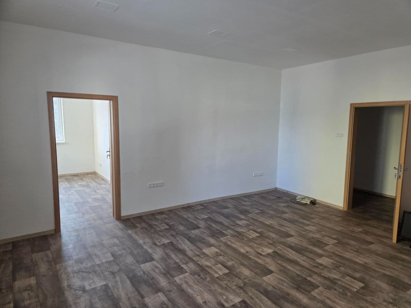 Prenájom nebytového priestoru 36 m², Brožíkova, Beroun, Středočeský kraj Prenájom nebytového priestoru 36 m², Brožíkova, Beroun, Středočeský kraj