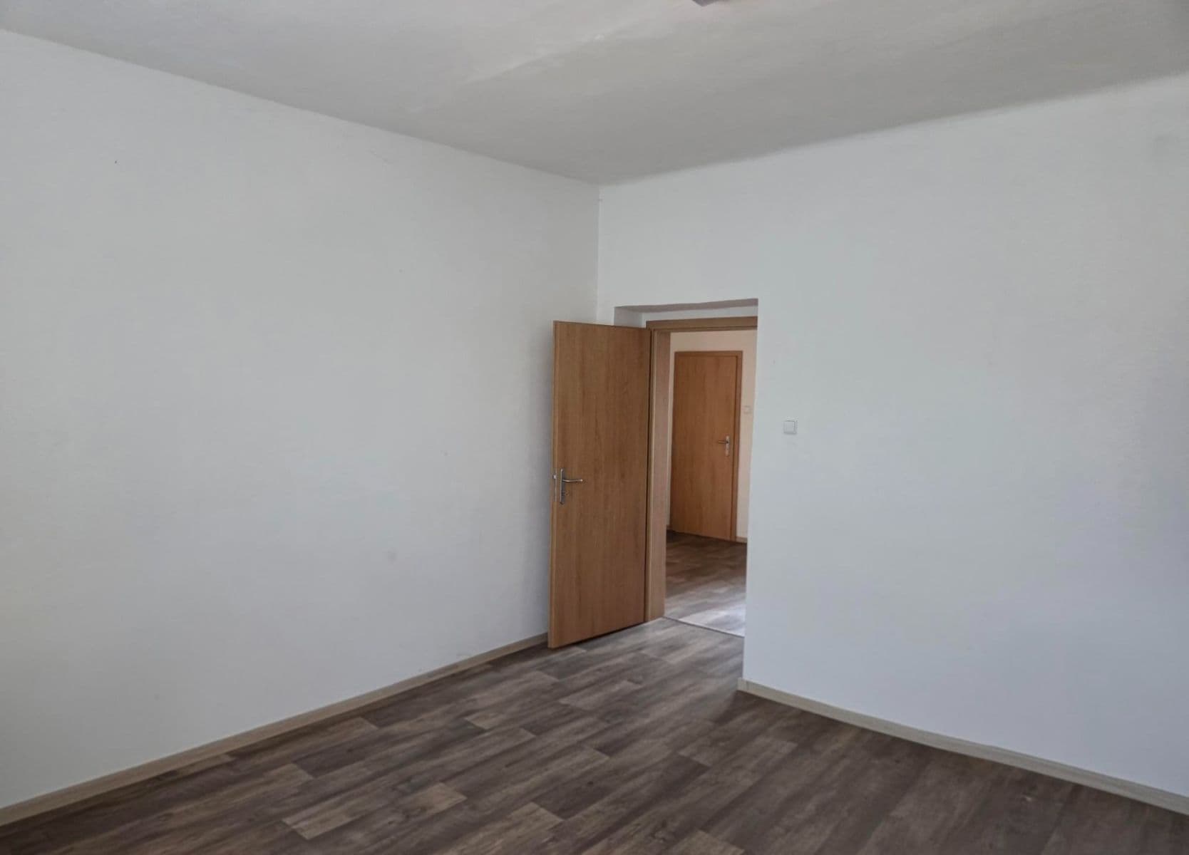 Prenájom nebytového priestoru 21 m², Brožíkova, Beroun, Středočeský kraj Prenájom nebytového priestoru 21 m², Brožíkova, Beroun, Středočeský kraj