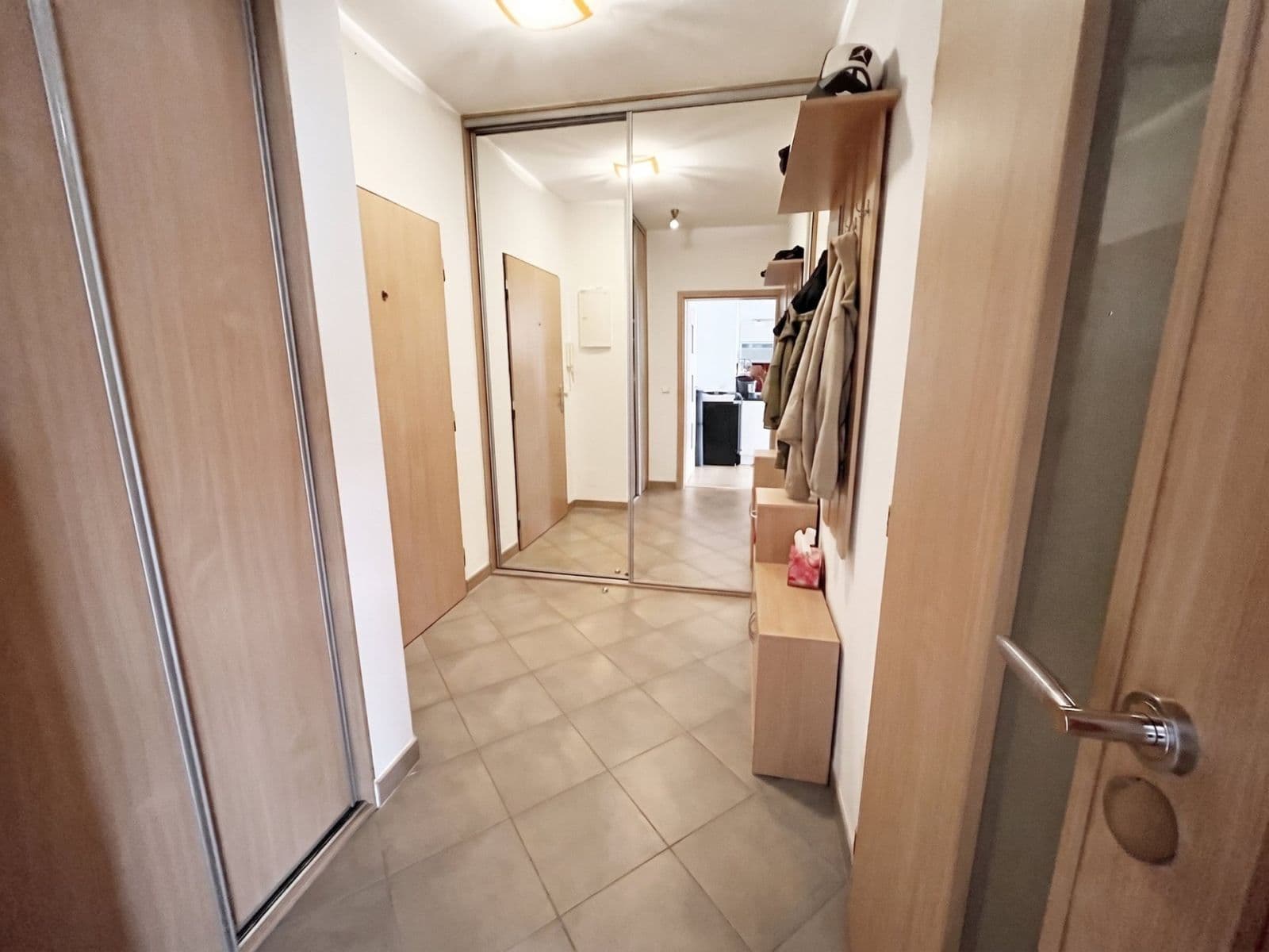 Prenájom bytu 2-izbový 62 m², Jana Přibíka, Praha, Praha Prenájom bytu 2-izbový 62 m², Jana Přibíka, Praha, Praha
