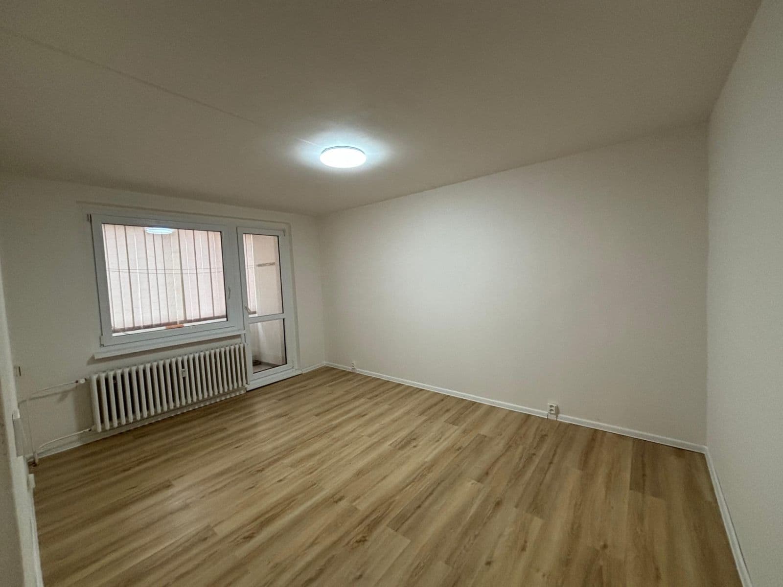 Prenájom bytu 3-izbový 77 m², Školní pěšina, Chomutov, Ústecký kraj Prenájom bytu 3-izbový 77 m², Školní pěšina, Chomutov, Ústecký kraj