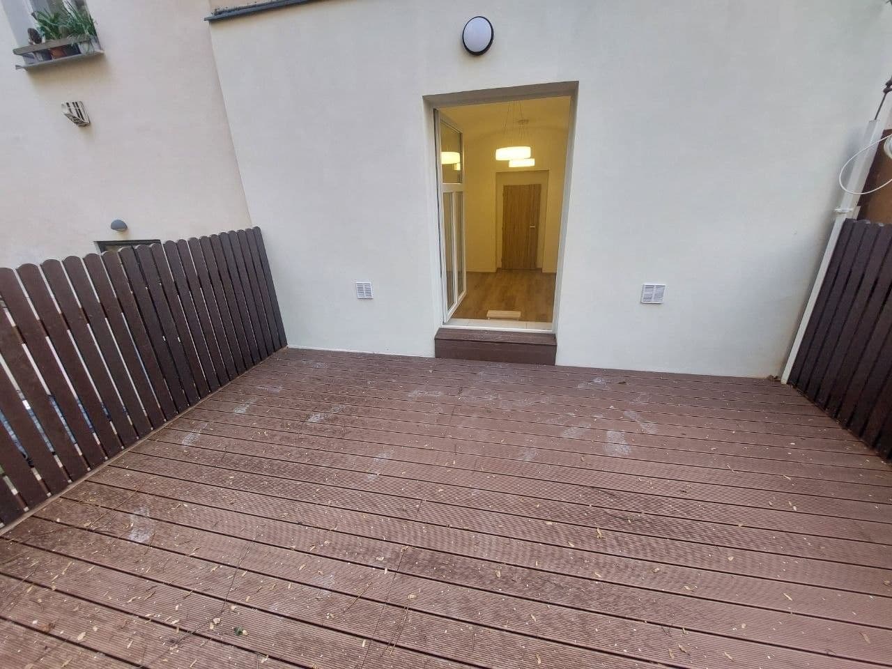 Prenájom bytu 1-izbový 43 m², Hartigova, Praha, Praha Prenájom bytu 1-izbový 43 m², Hartigova, Praha, Praha