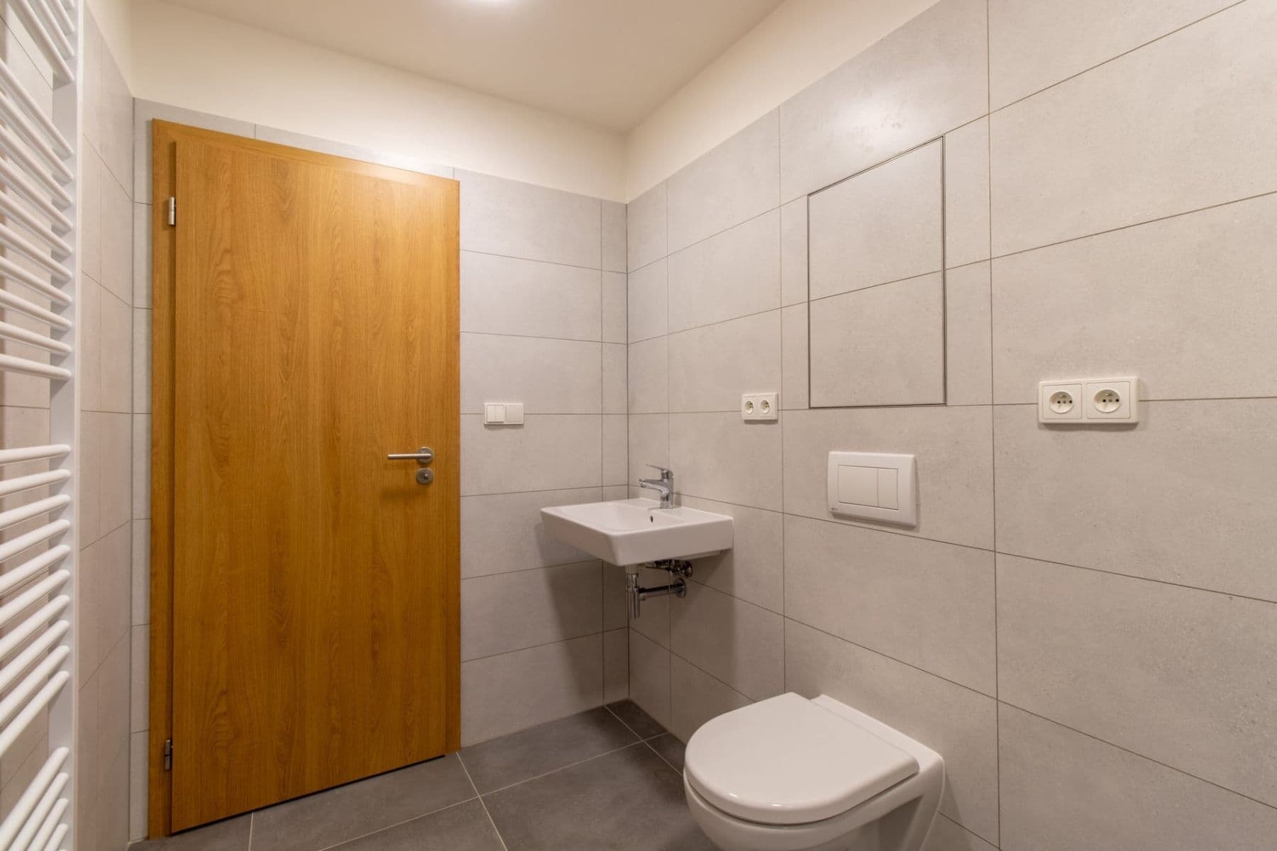 Prenájom bytu 1-izbový 35 m², Suchánkova, Benešov, Středočeský kraj Prenájom bytu 1-izbový 35 m², Suchánkova, Benešov, Středočeský kraj