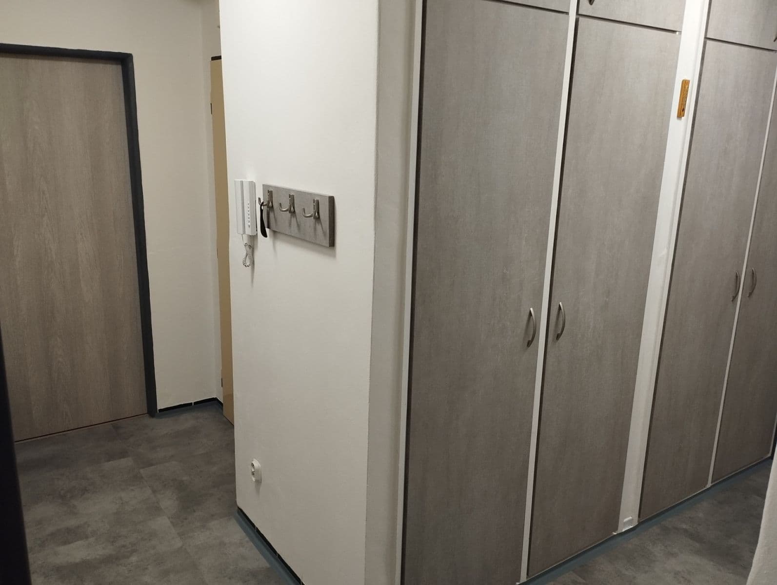 Prenájom bytu 3-izbový 64 m², Heřmanova, Praha, Praha Prenájom bytu 3-izbový 64 m², Heřmanova, Praha, Praha