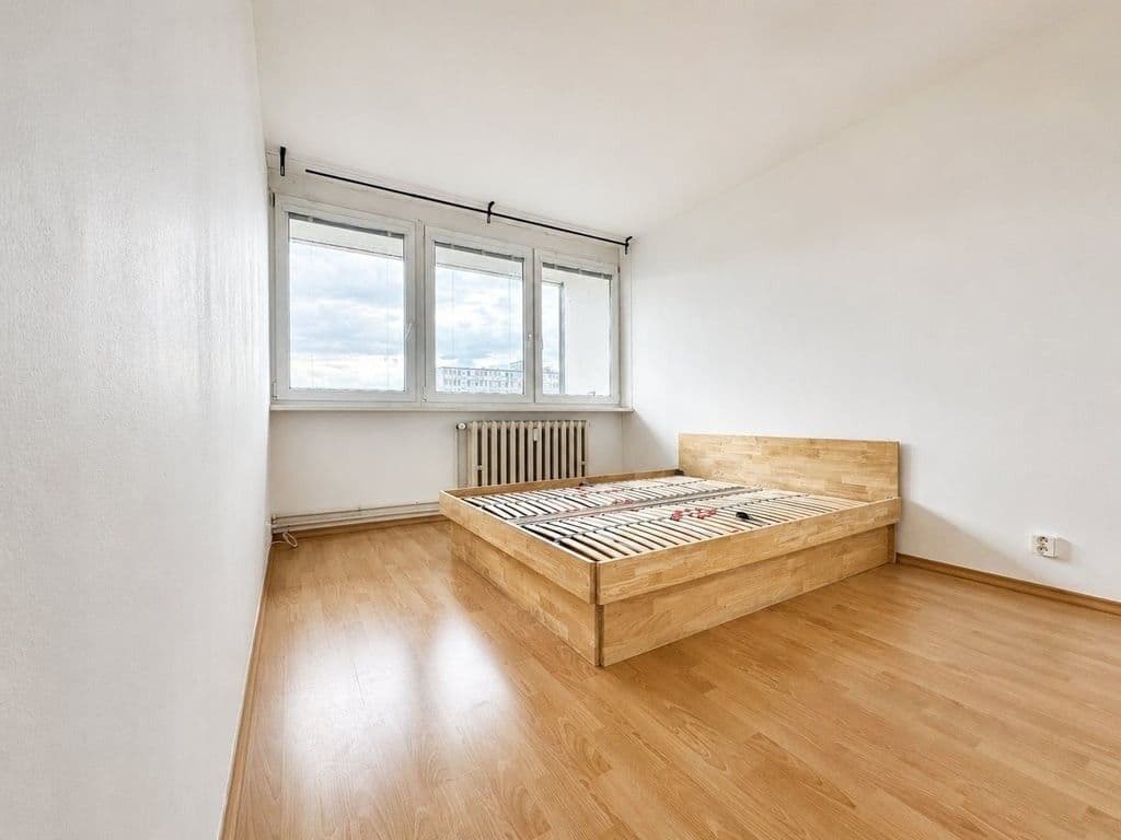 Prenájom bytu 2-izbový 40 m², Nekvasilova, Praha, Praha Prenájom bytu 2-izbový 40 m², Nekvasilova, Praha, Praha