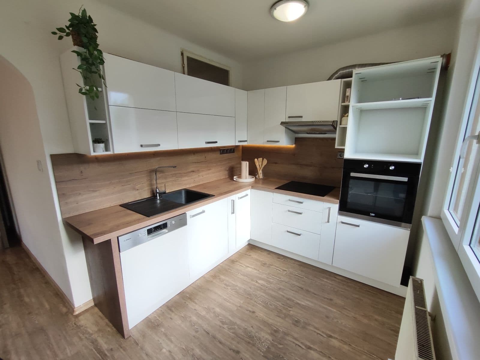 Predaj bytu 3-izbový 65 m², Na Nábřeží, Lomnice nad Lužnicí, Jihočeský kraj Predaj bytu 3-izbový 65 m², Na Nábřeží, Lomnice nad Lužnicí, Jihočeský kraj