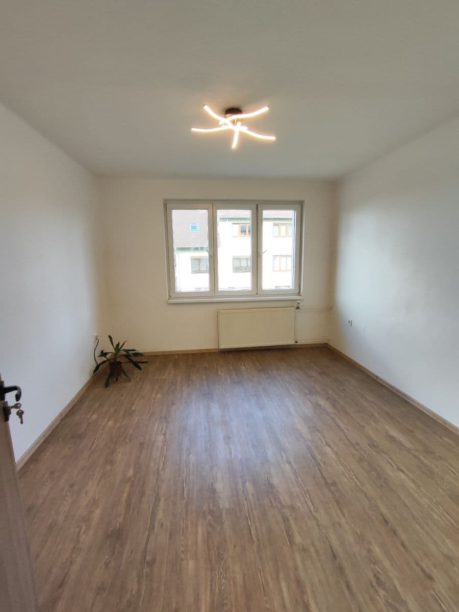 Predaj bytu 3-izbový 65 m², Na Nábřeží, Lomnice nad Lužnicí, Jihočeský kraj Predaj bytu 3-izbový 65 m², Na Nábřeží, Lomnice nad Lužnicí, Jihočeský kraj