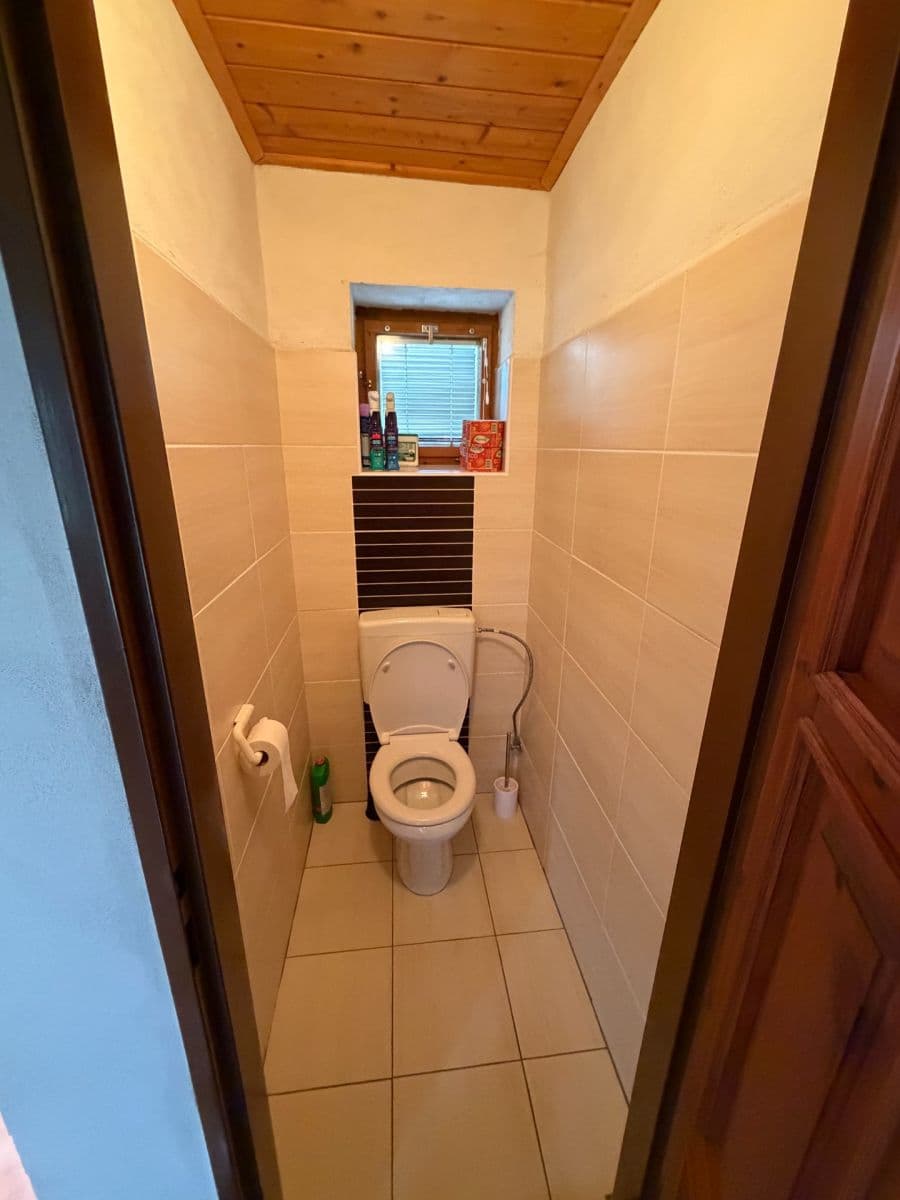 Predaj rekreačného objektu 62 m², pozemok 330 m², Ktiš, Jihočeský kraj Predaj rekreačného objektu 62 m², pozemok 330 m², Ktiš, Jihočeský kraj