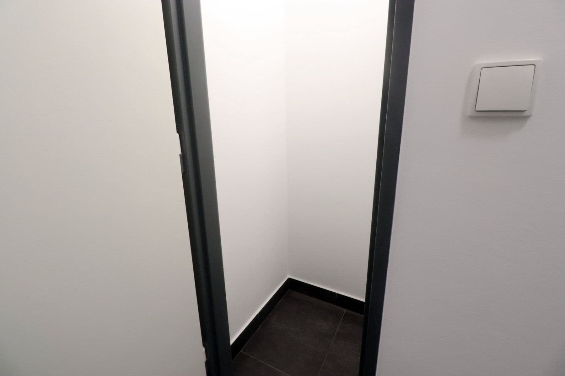 Prenájom bytu 1-izbový 27 m², Kolbenova, Praha, Praha Prenájom bytu 1-izbový 27 m², Kolbenova, Praha, Praha