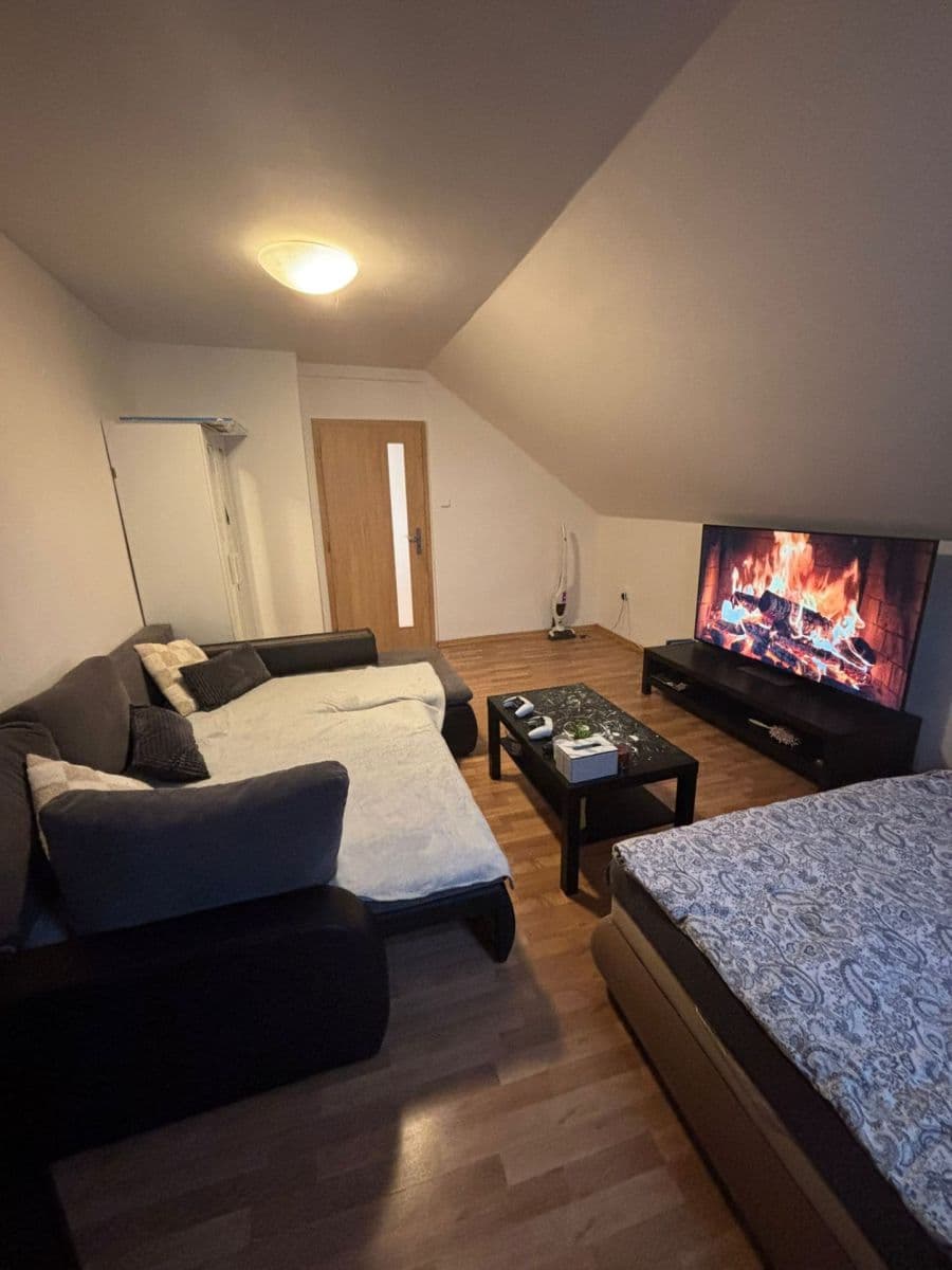 Prenájom bytu 2-izbový 46 m², V Korytech, Praha, Praha Prenájom bytu 2-izbový 46 m², V Korytech, Praha, Praha