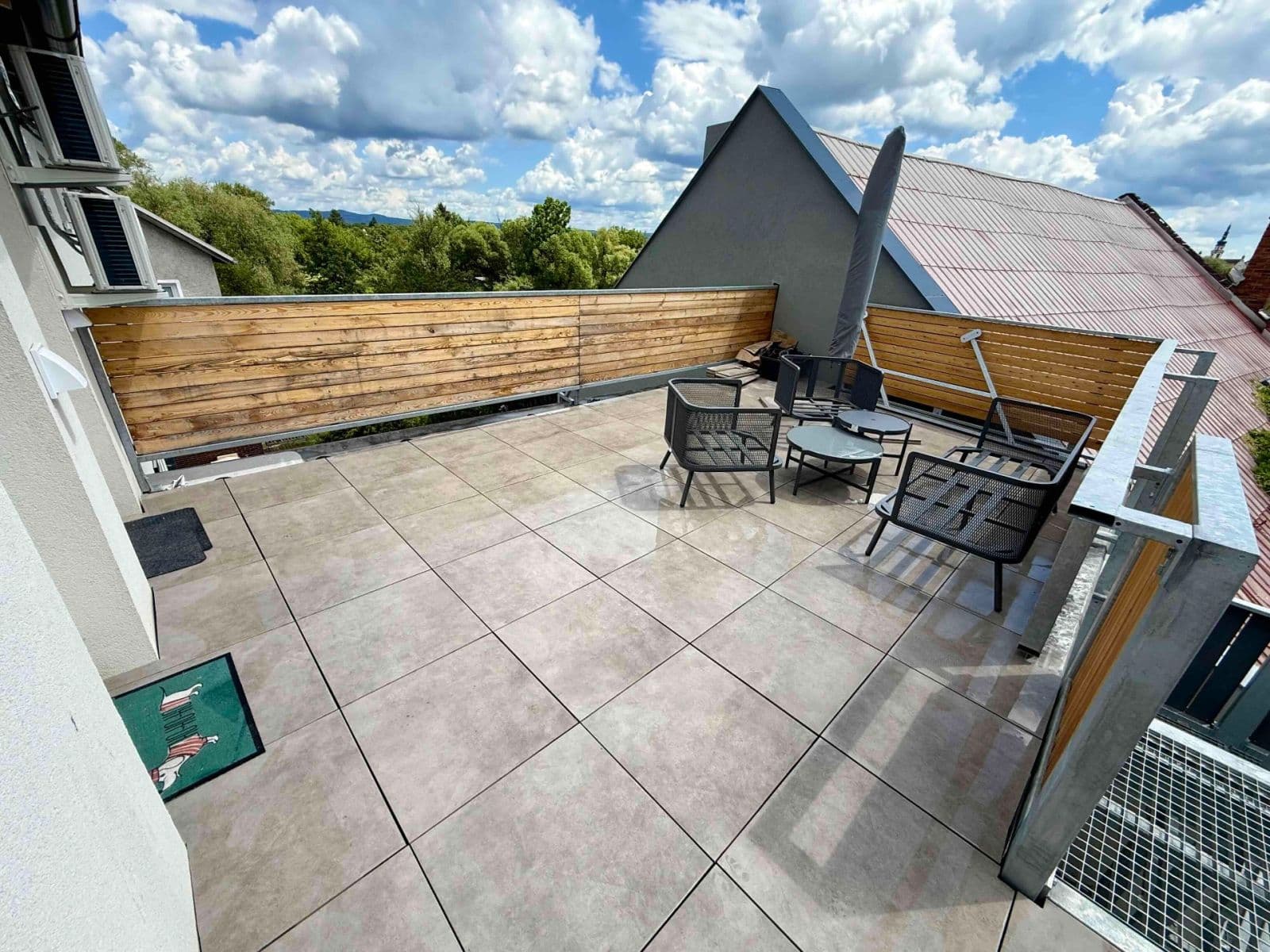 Prenájom bytu 1-izbový 37 m², Lazecká, Olomouc, Olomoucký kraj Prenájom bytu 1-izbový 37 m², Lazecká, Olomouc, Olomoucký kraj