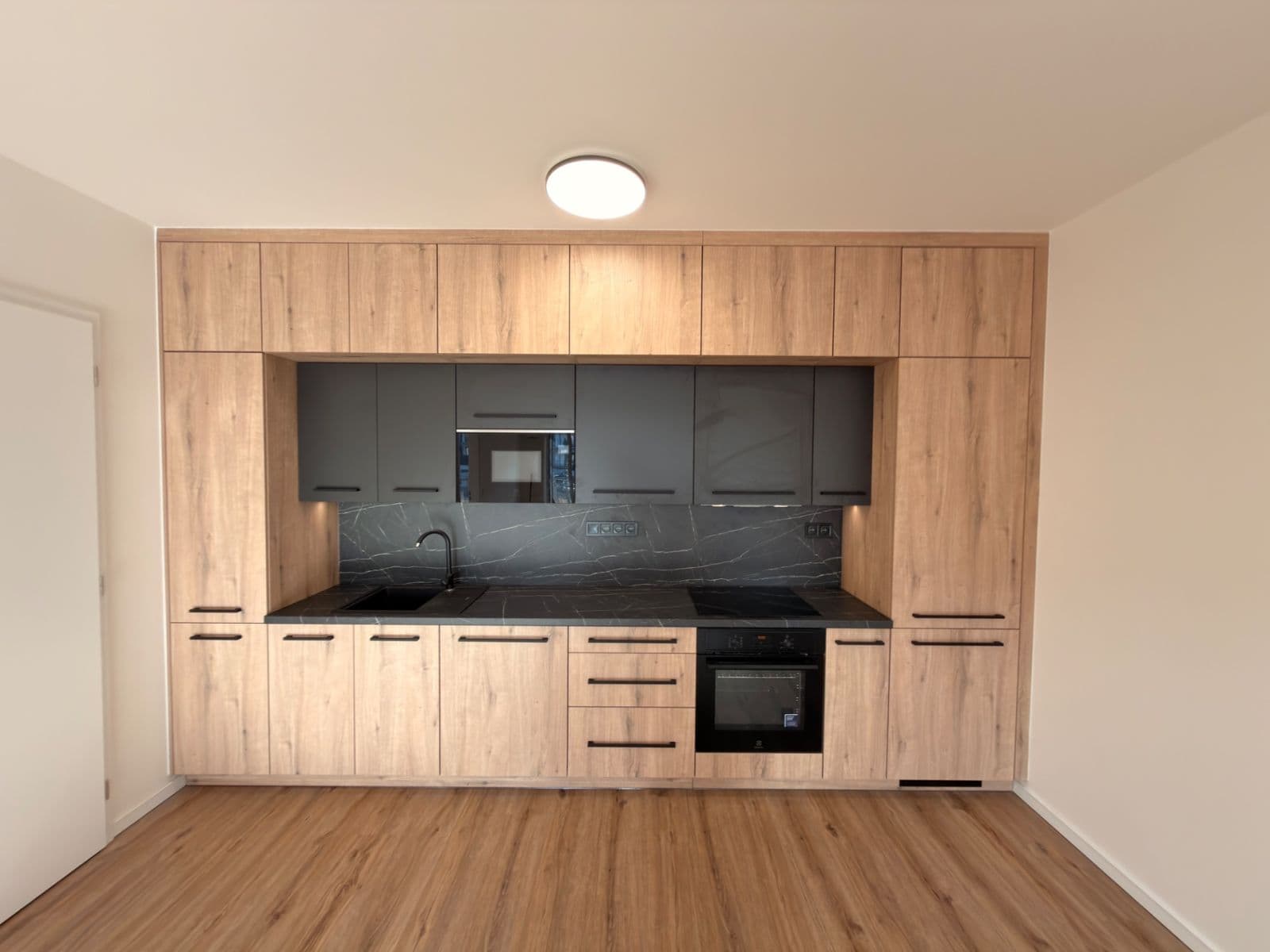 Predaj bytu 2-izbový 55 m², Ke křížku, Kladno, Středočeský kraj Predaj bytu 2-izbový 55 m², Ke křížku, Kladno, Středočeský kraj
