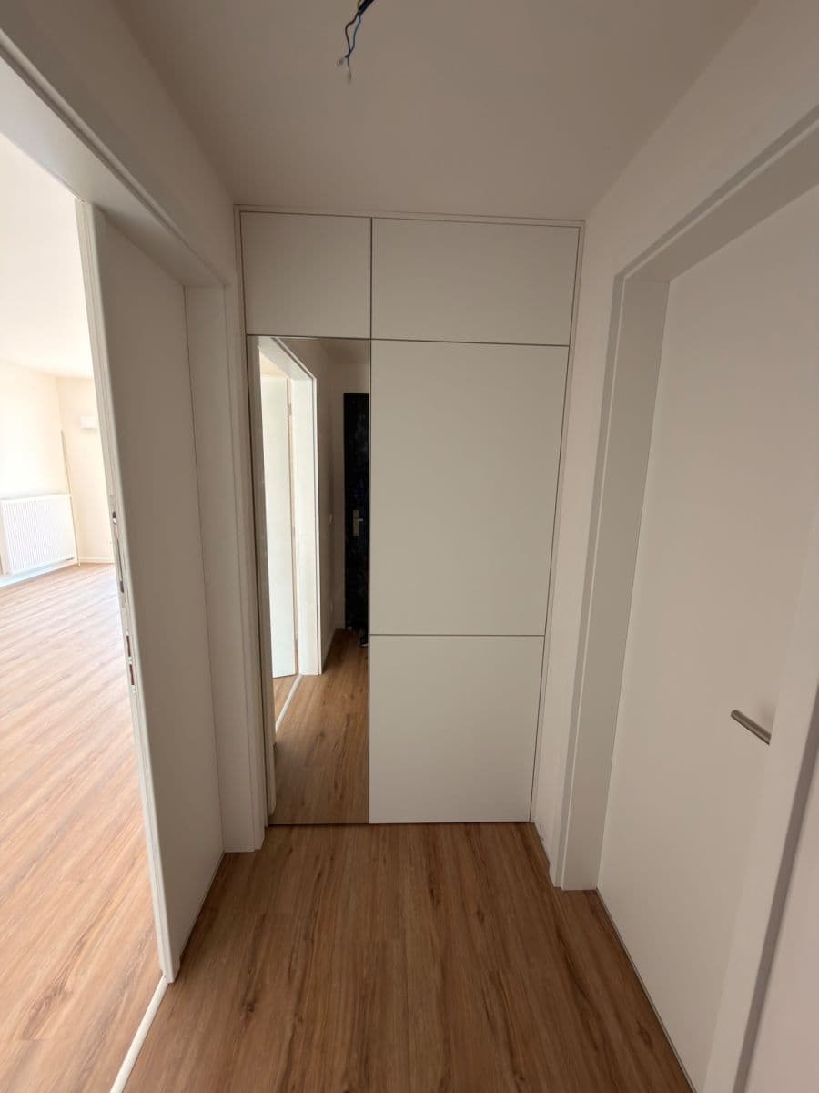 Predaj bytu 2-izbový 55 m², Ke křížku, Kladno, Středočeský kraj Predaj bytu 2-izbový 55 m², Ke křížku, Kladno, Středočeský kraj