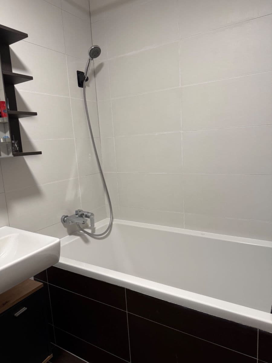 Predaj bytu 2-izbový 52 m², Jeremiášova, Praha, Praha Predaj bytu 2-izbový 52 m², Jeremiášova, Praha, Praha