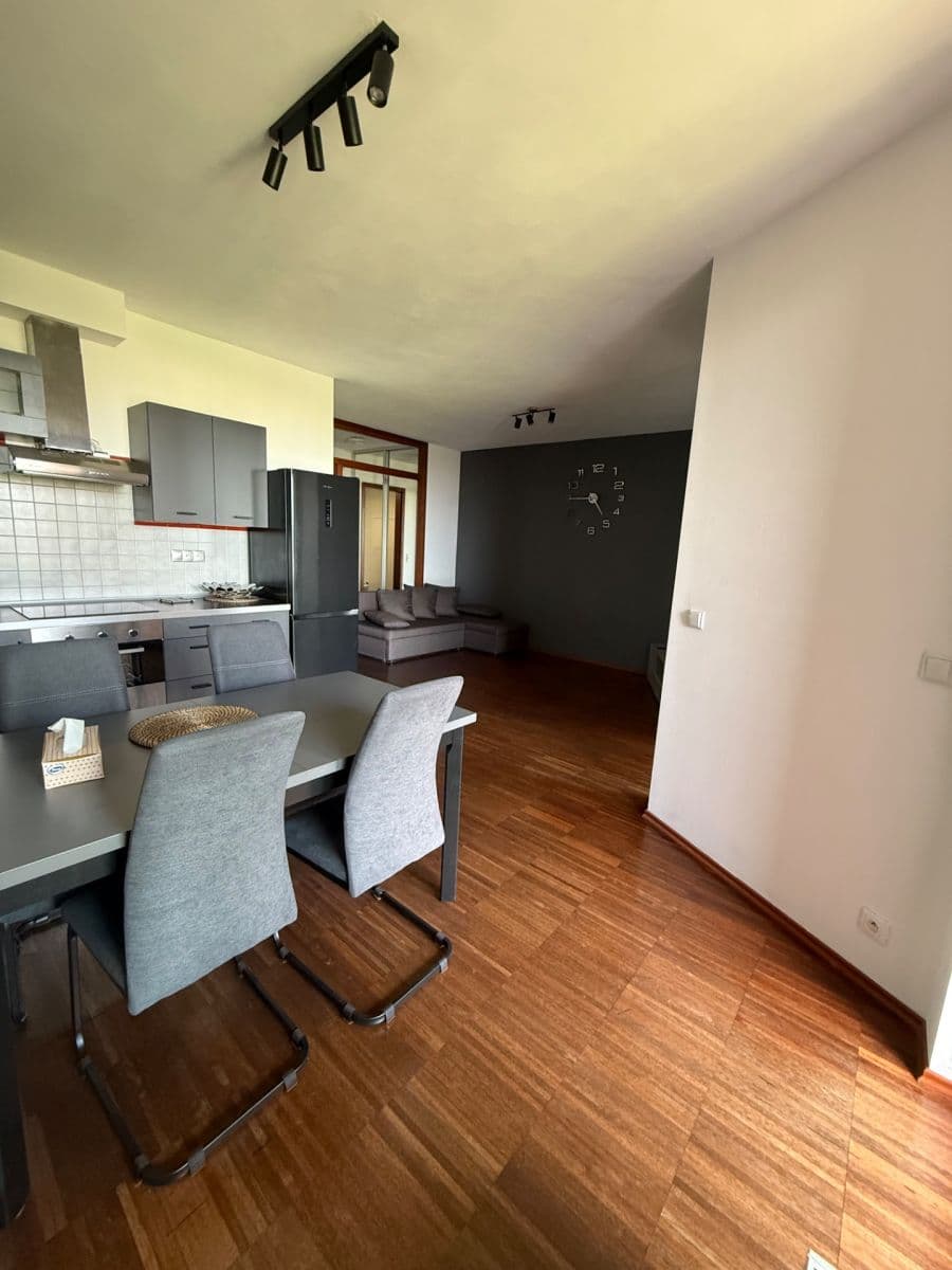 Predaj bytu 2-izbový 52 m², Jeremiášova, Praha, Praha Predaj bytu 2-izbový 52 m², Jeremiášova, Praha, Praha