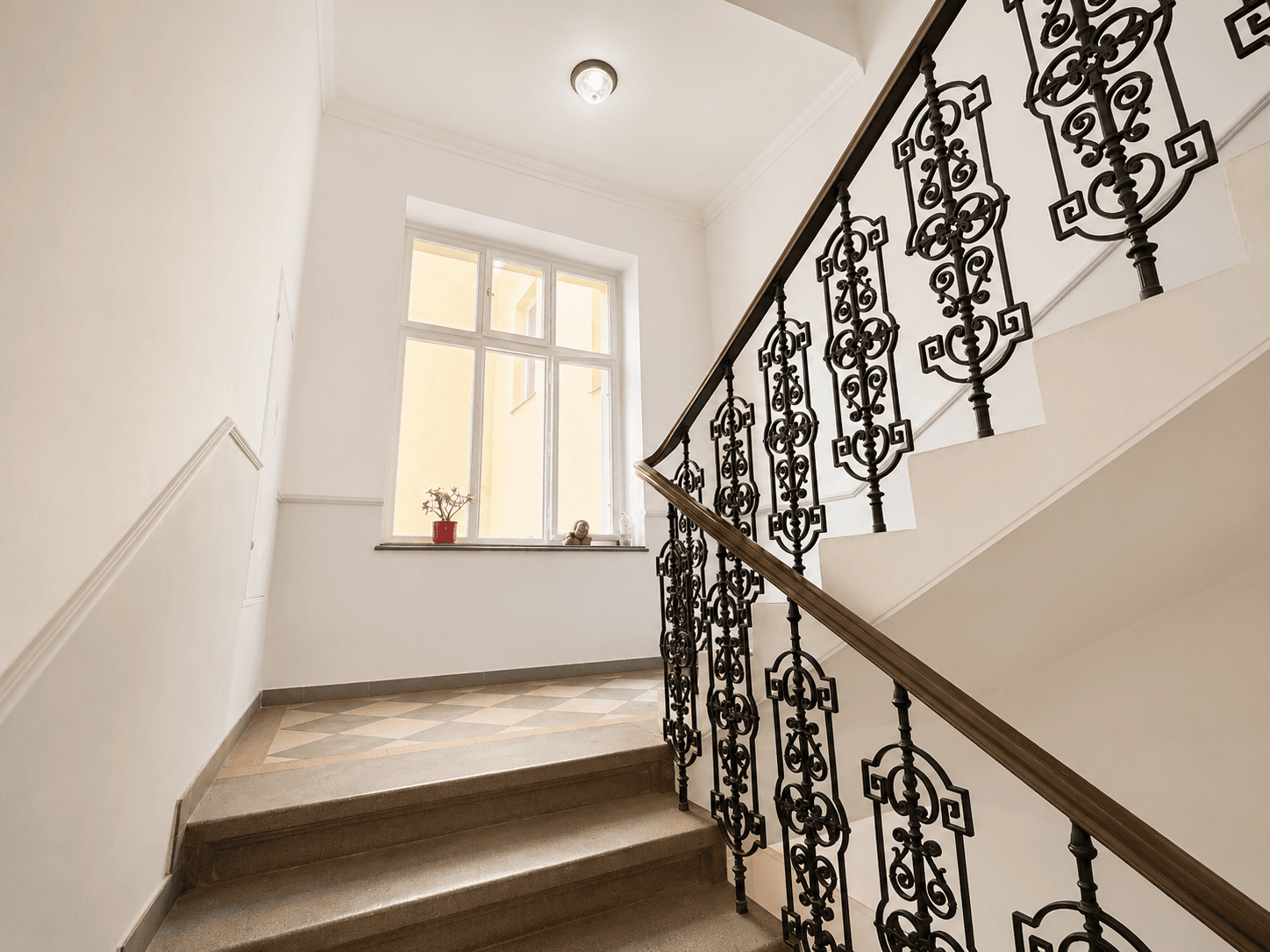 Predaj bytu 5-izbový 117 m², náměstí Jiřího z Poděbrad, Praha, Praha Predaj bytu 5-izbový 117 m², náměstí Jiřího z Poděbrad, Praha, Praha