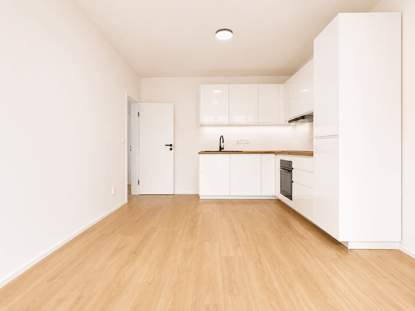 Predaj bytu 3-izbový 68 m², Olbramovická, Praha, Praha Predaj bytu 3-izbový 68 m², Olbramovická, Praha, Praha