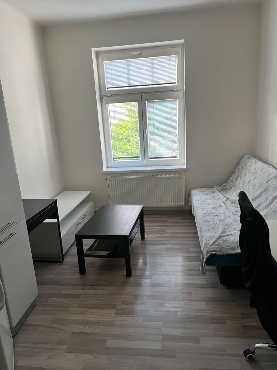 Prenájom bytu 2-izbový 42 m², Biskupcova, Praha, Praha Prenájom bytu 2-izbový 42 m², Biskupcova, Praha, Praha