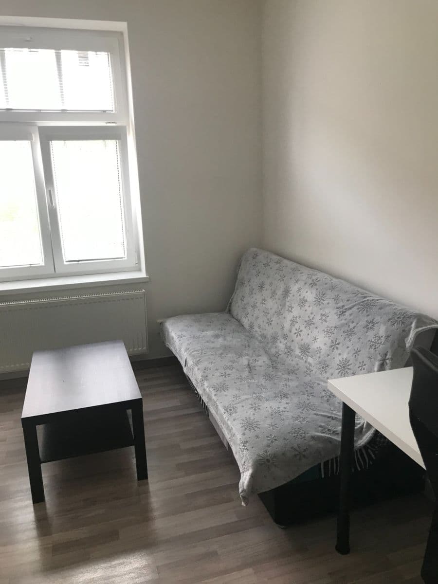 Prenájom bytu 2-izbový 42 m², Biskupcova, Praha, Praha Prenájom bytu 2-izbový 42 m², Biskupcova, Praha, Praha