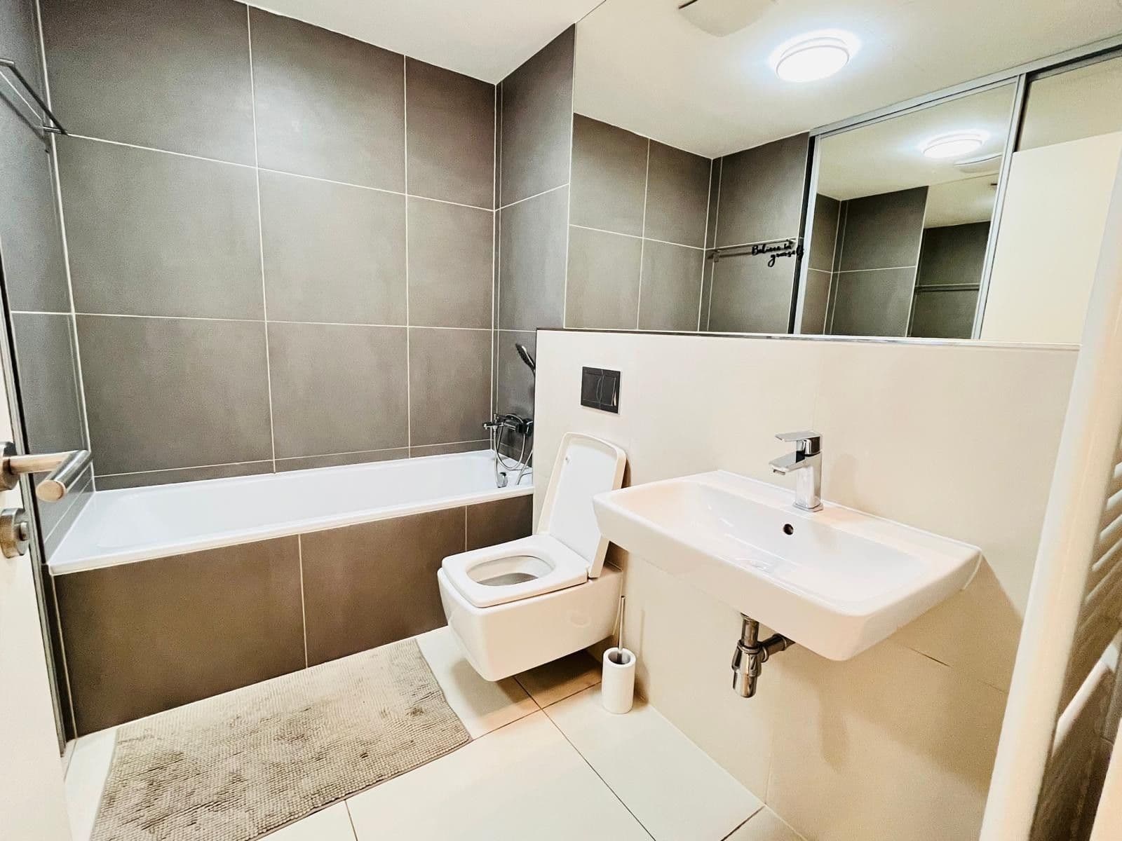 Prenájom bytu 3-izbový 98 m², Na Komořsku, Praha, Praha Prenájom bytu 3-izbový 98 m², Na Komořsku, Praha, Praha