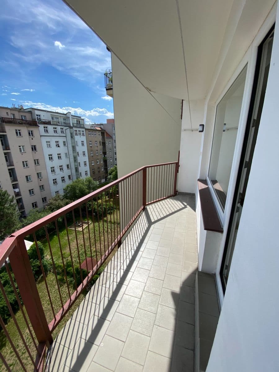 Prenájom bytu 1-izbový 42 m², Tusarova, Praha, Praha Prenájom bytu 1-izbový 42 m², Tusarova, Praha, Praha