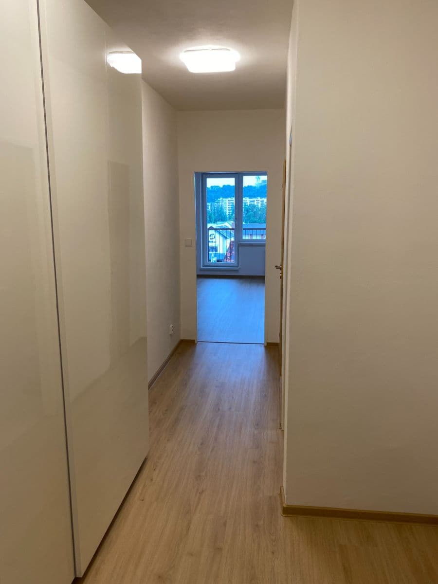 Prenájom bytu 1-izbový 42 m², Tusarova, Praha, Praha Prenájom bytu 1-izbový 42 m², Tusarova, Praha, Praha
