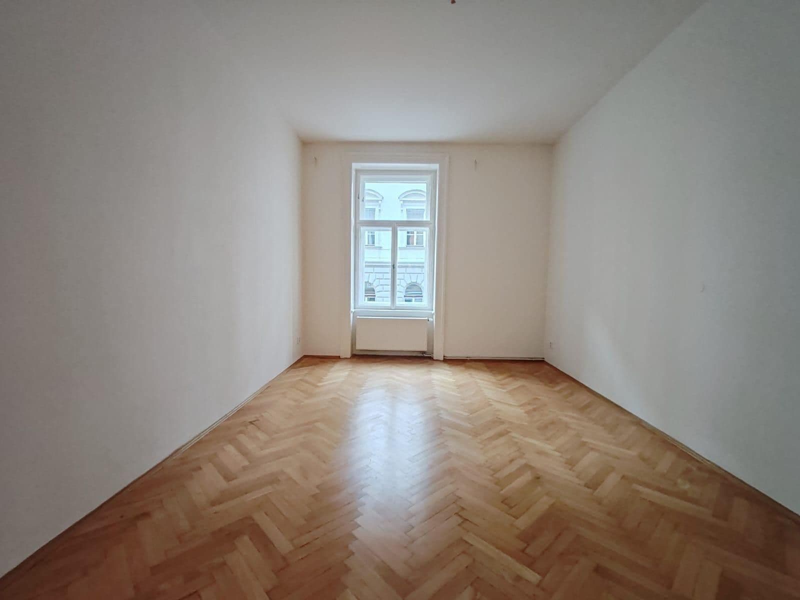 Prenájom bytu 4-izbový 135 m², Mělnická, Praha, Praha Prenájom bytu 4-izbový 135 m², Mělnická, Praha, Praha