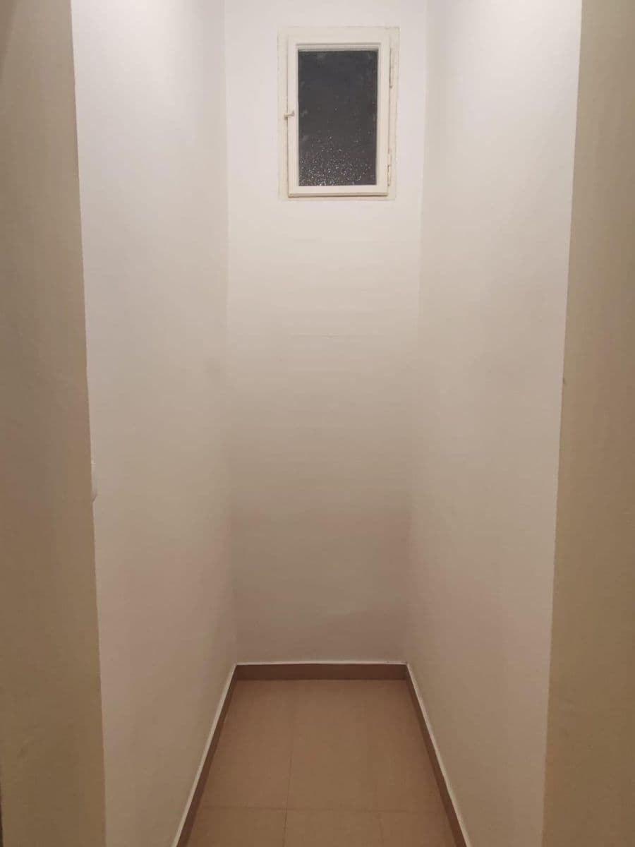 Prenájom bytu 4-izbový 135 m², Mělnická, Praha, Praha Prenájom bytu 4-izbový 135 m², Mělnická, Praha, Praha