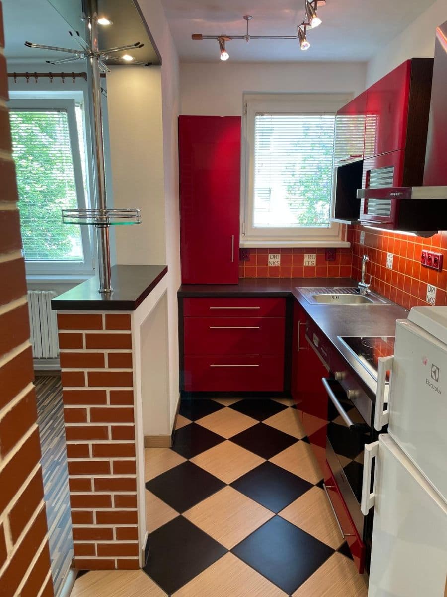 Predaj bytu 3-izbový 57 m², Orlická, Týn nad Vltavou, Jihočeský kraj Predaj bytu 3-izbový 57 m², Orlická, Týn nad Vltavou, Jihočeský kraj